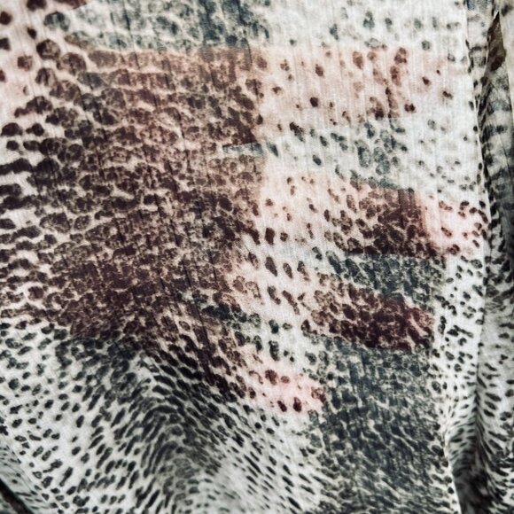Chicos Womens Top 3 Extra Large Tan Brown Animal Print Button Front Shirt Sheer - Picture 4 of 11